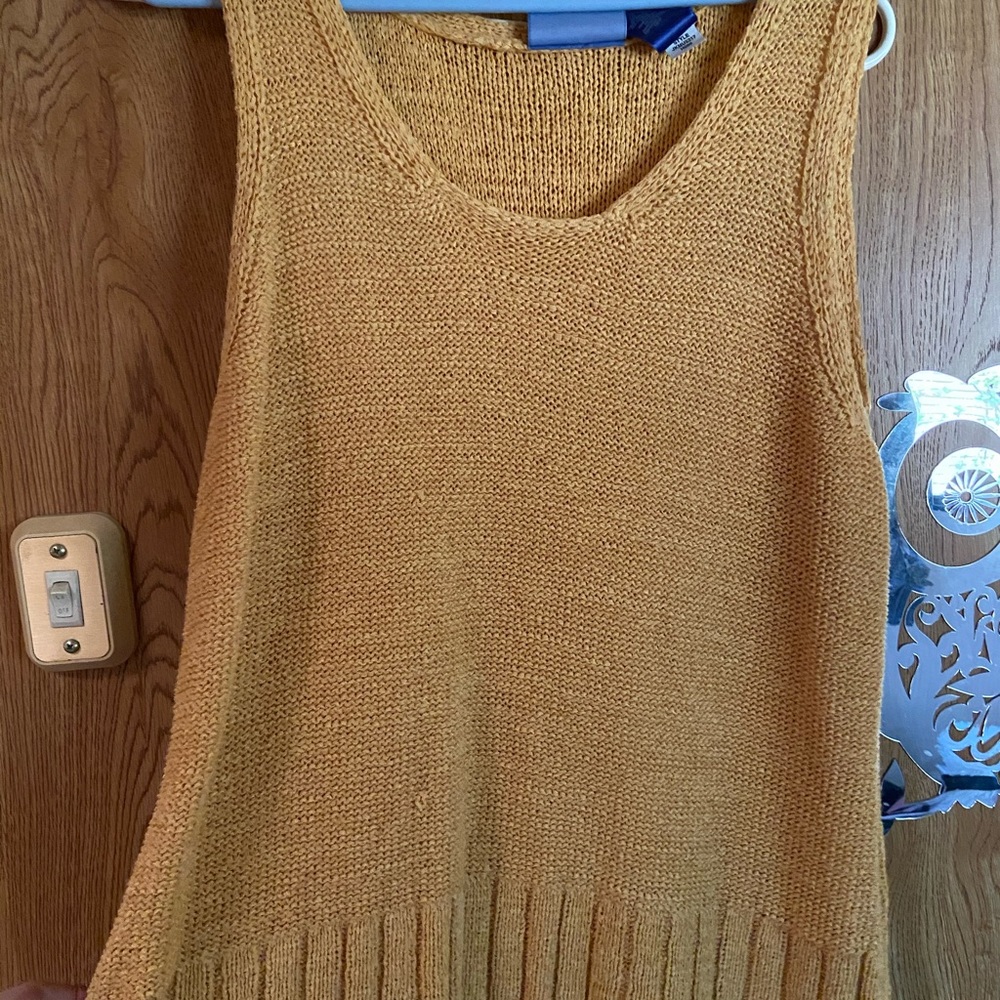 Knitted yellow women’s tank top